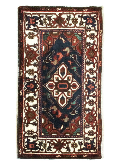 Hosseinabad Rug 59x106cm - Persian Rugs