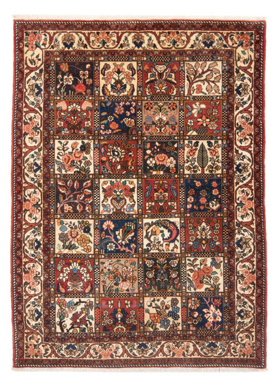 Bakhtiari Rug 133x188cm - Persian Rugs