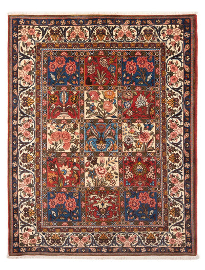 Bakhtiari Rug 145x197cm - Persian Rugs