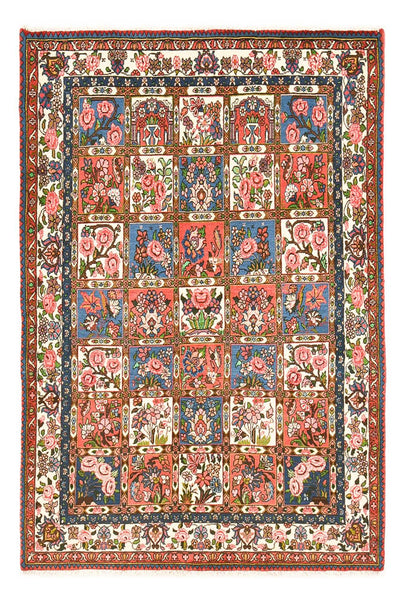 Bakhtiari Rug 136x195cm - Persian Rugs