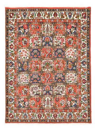 Bakhtiari Rug 140x192cm - Persian Rugs