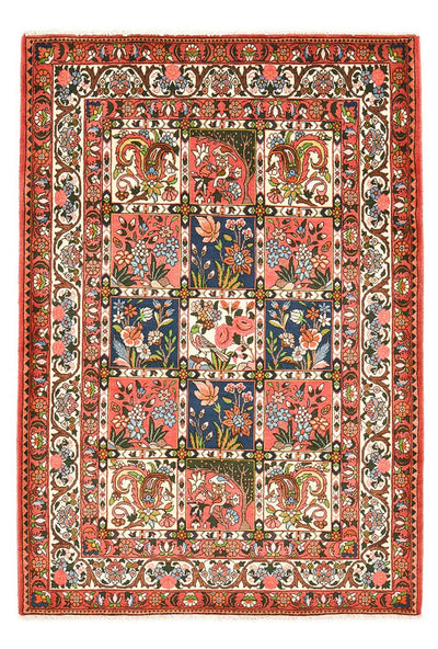 Bakhtiari Rug 137x199cm - Persian Rugs