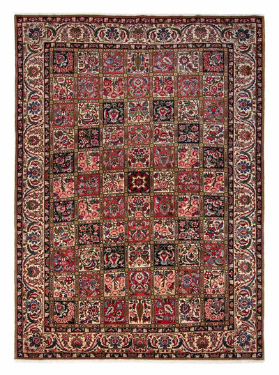 Bakhtiari Rug 260x355cm - Persian Rugs