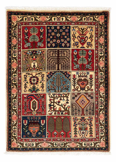 Bakhtiari Rug 110x153cm - Persian Rugs