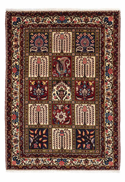 Bakhtiari Rug 108x158cm - Persian Rugs