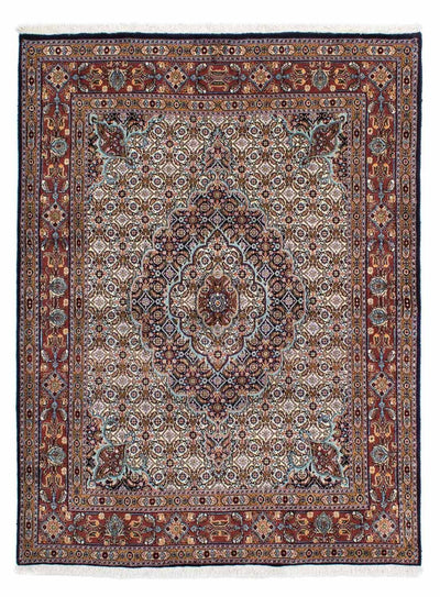 Moud Rug 149x193cm - Persian Rugs