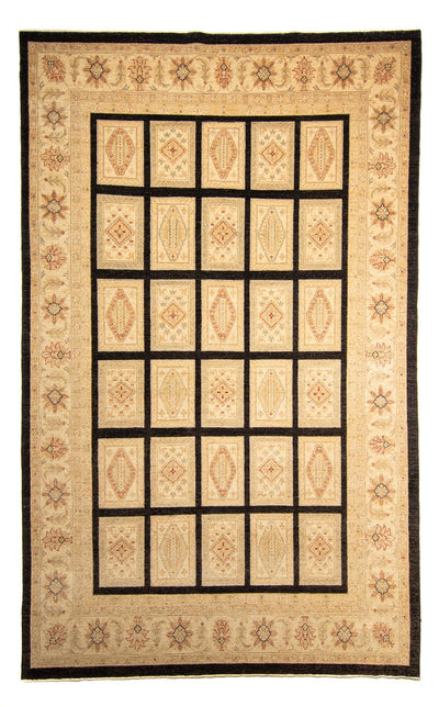 Bakhtiari Rug 239x377cm - Oriental Rug