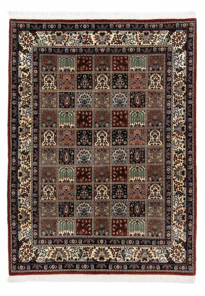 Moud Rug 182x241cm - Persian Rugs