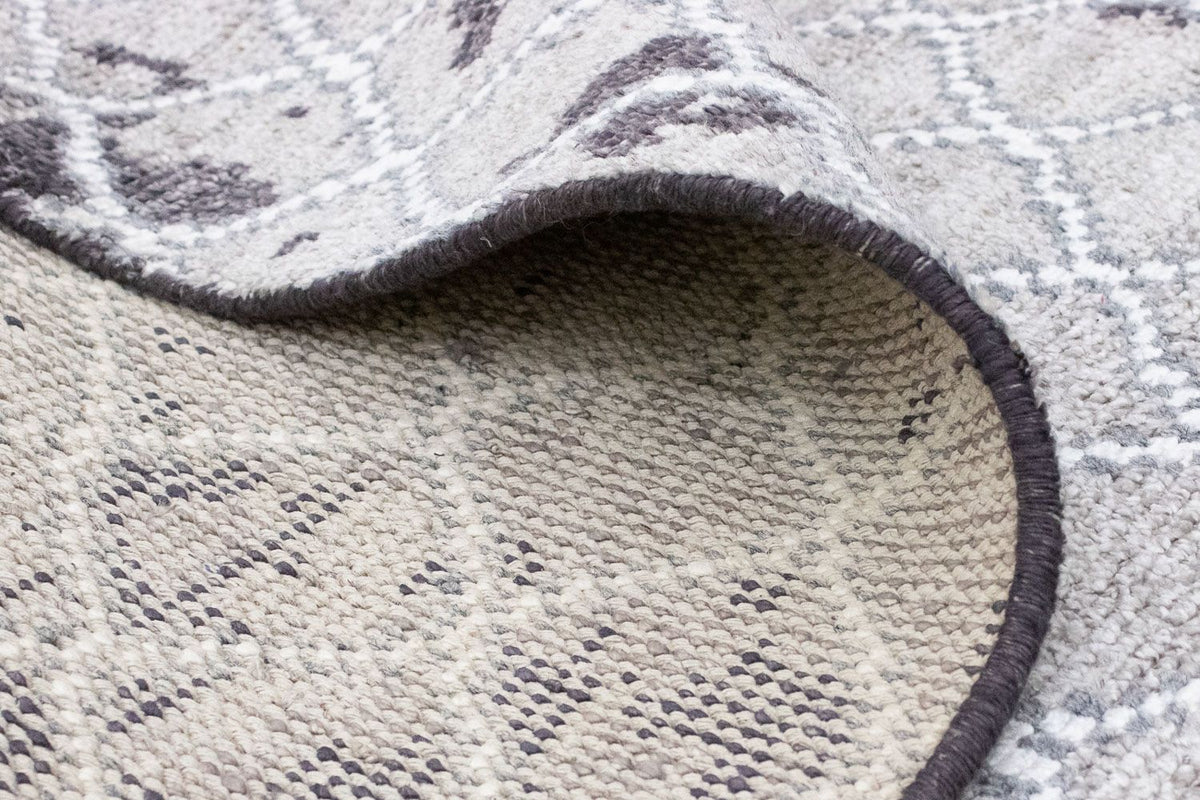 Designer Rug - 271 x 181 cm - silver