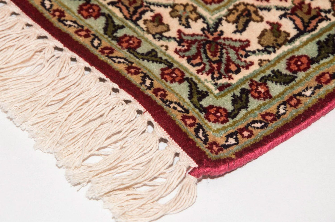 Kashmir Silk Rug 120x80cm - Oriental Rug