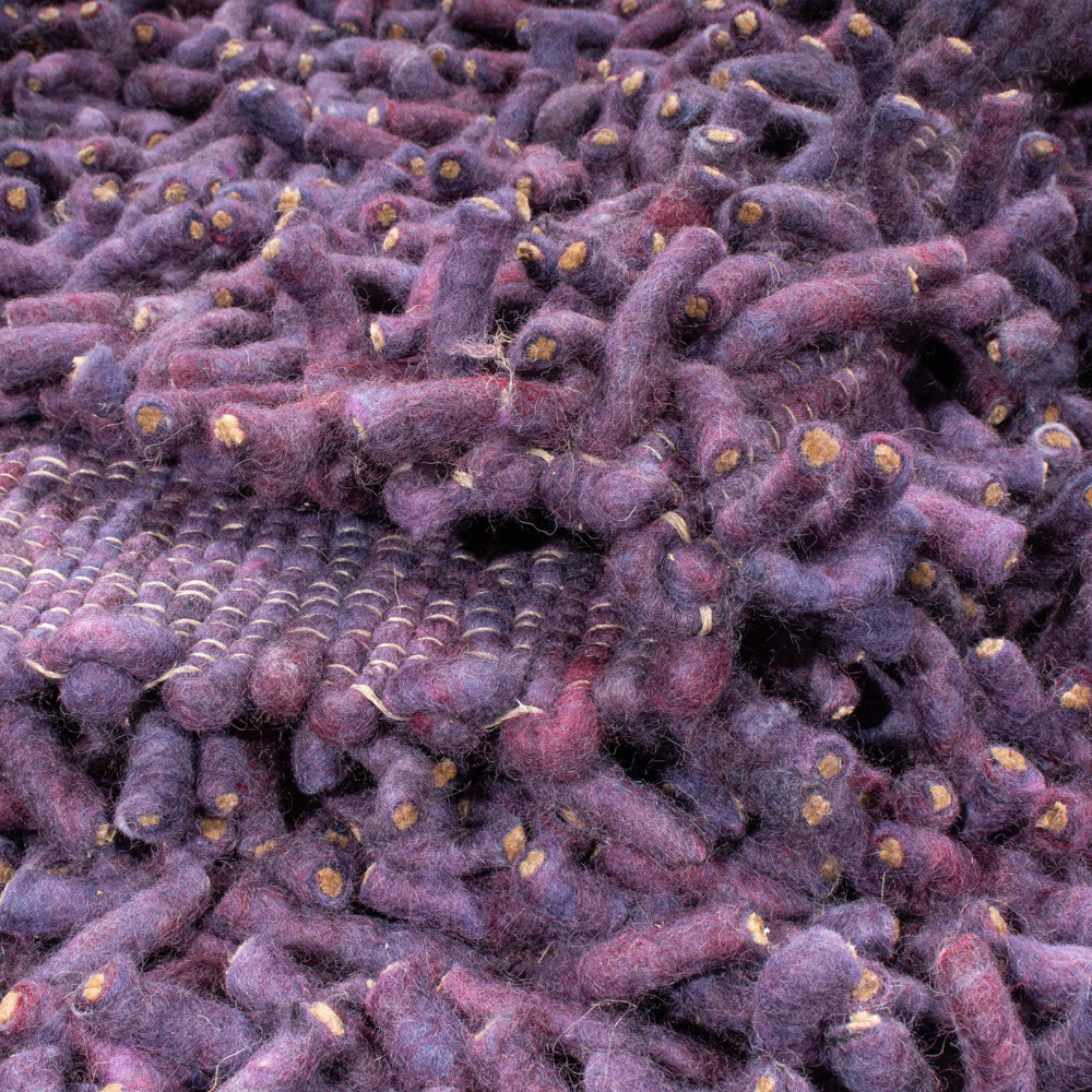 High-Pile Rug - 240 x 170 cm - purple