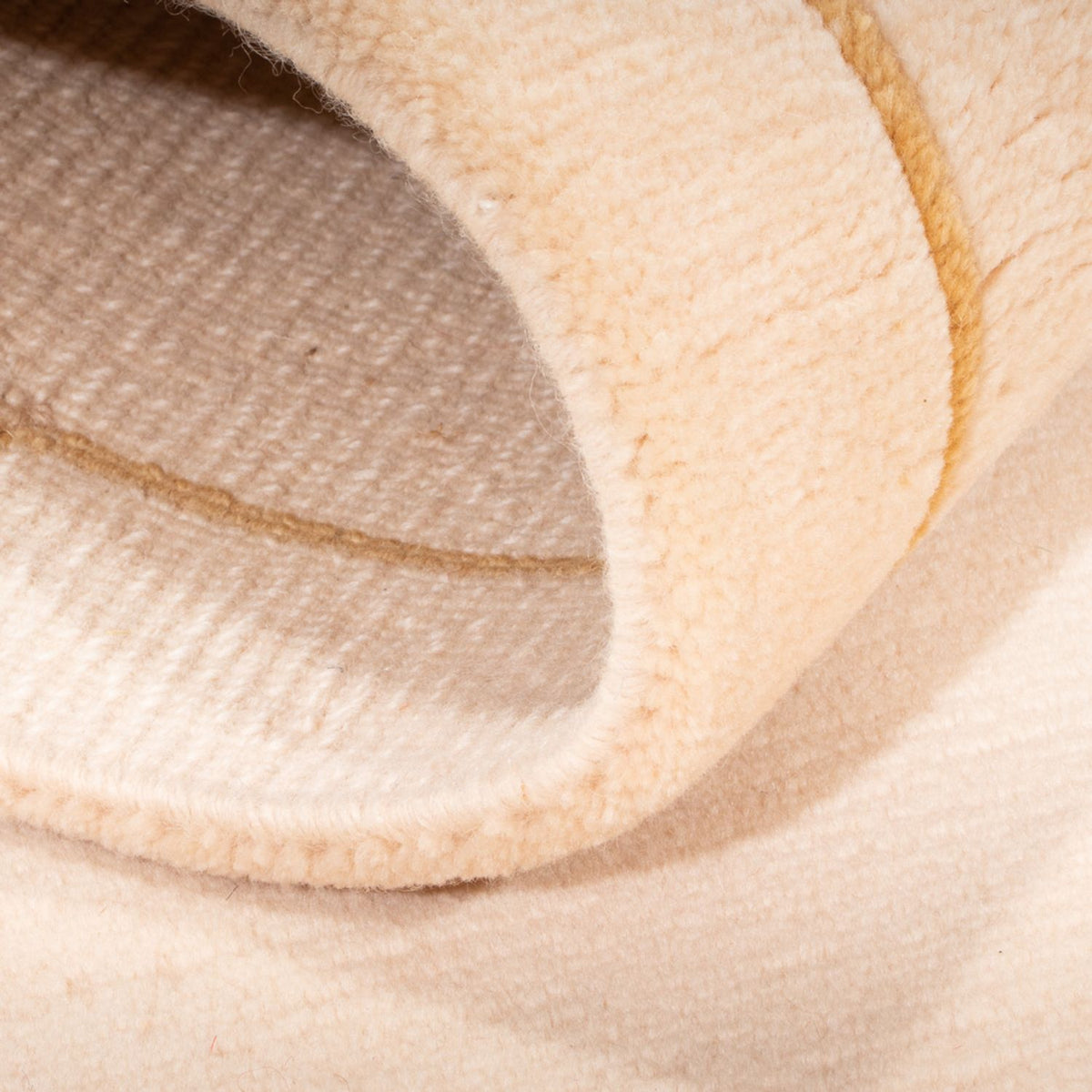 Nepal Rug - Royal - 137 x 73 cm - beige