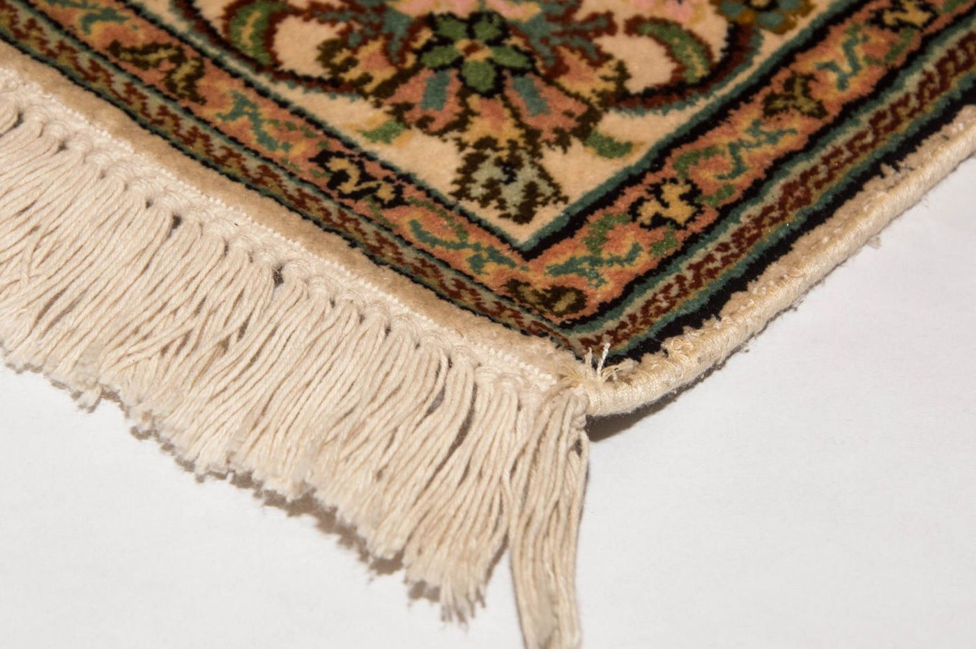 Kashmir Silk Rug 148x93cm - Oriental Rug