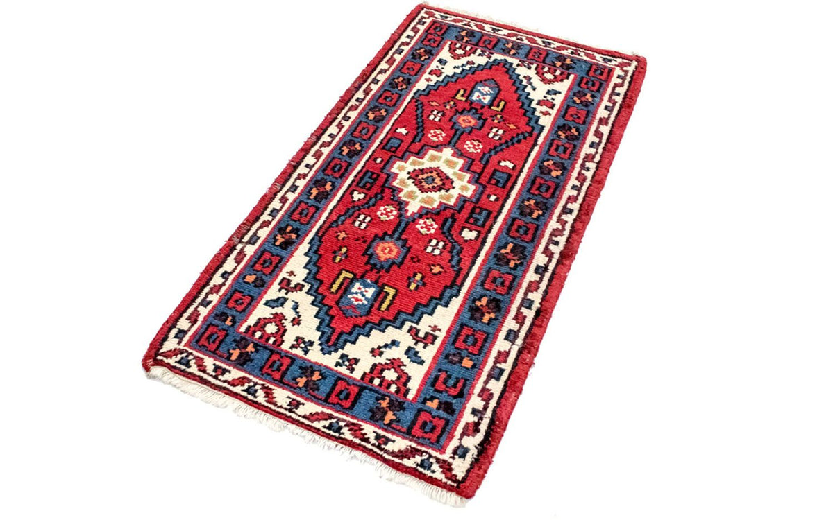 Oriental Rug - 120 x 60 cm - red