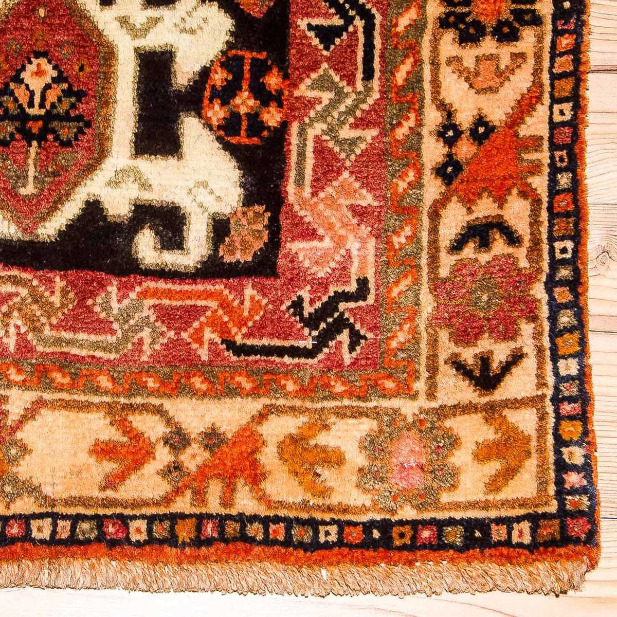 Qashqai Rug 128x209cm - Persian Rugs
