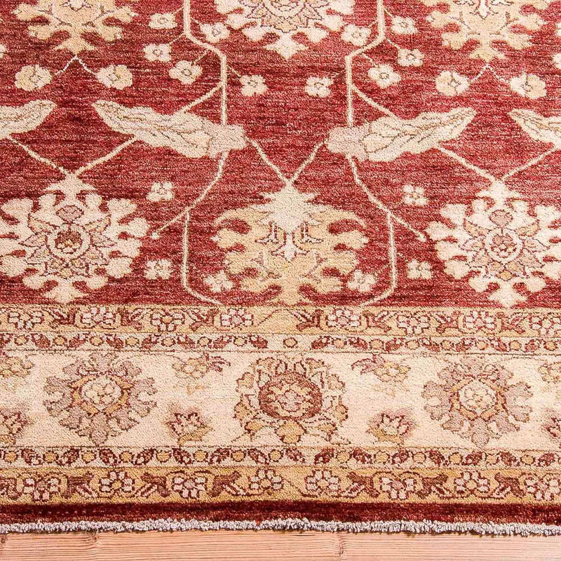 Ziegler Rug - 275 x 220 cm - red