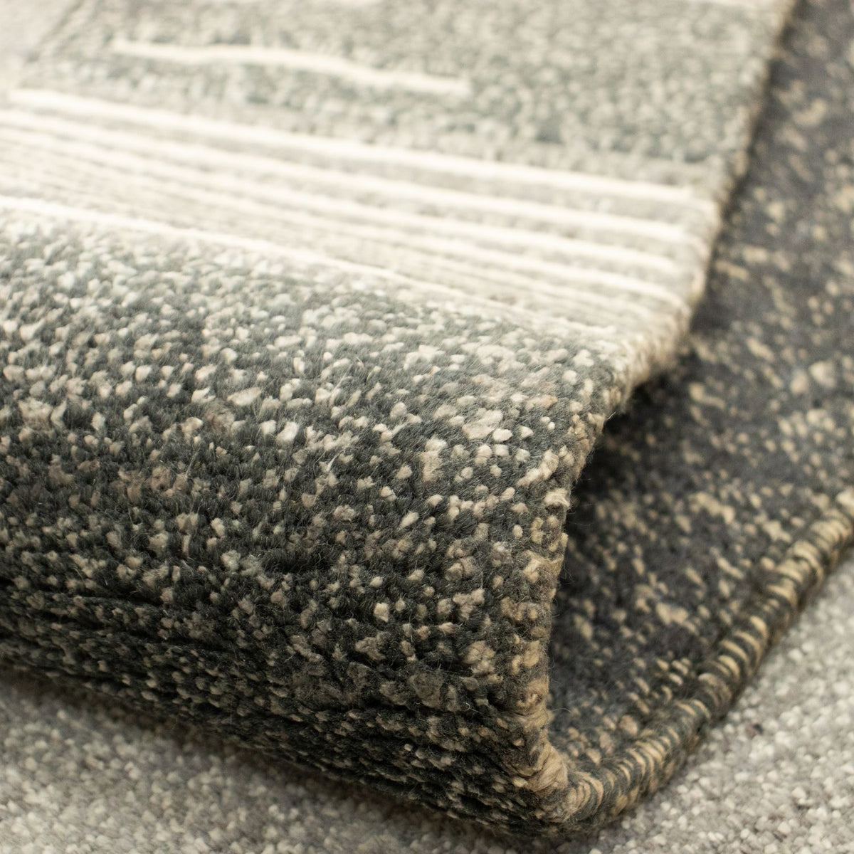 Nepal Rug - 297 x 199 cm - anthracite