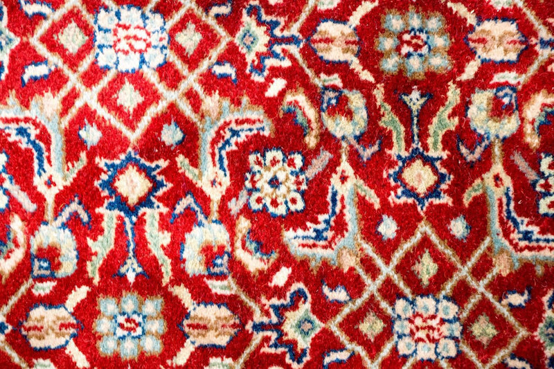 Oriental Rug - 386 x 298 cm - red