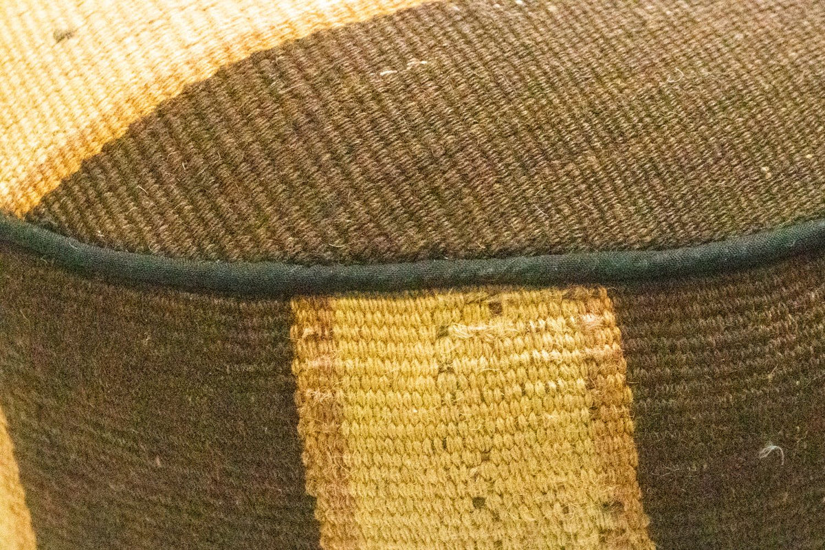 Seating other shape  - 42 x 36 cm