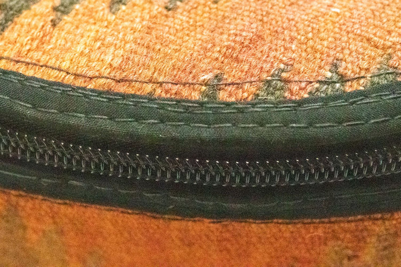 Seating other shape  - 42 x 36 cm