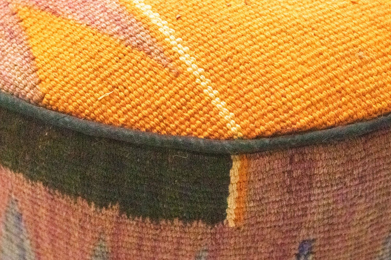 Seating other shape  - 42 x 36 cm