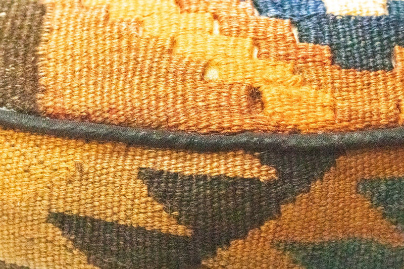 Seating other shape  - 42 x 36 cm