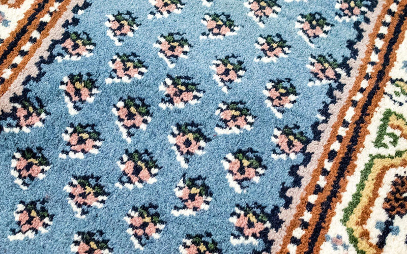 Oriental Rug - 160 x 90 cm - light blue