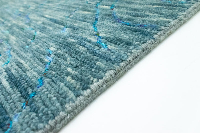 Designer Rug - 270 x 215 cm - green