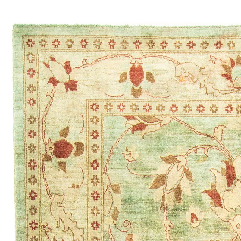 Ziegler Rug - 270 x 187 cm - green