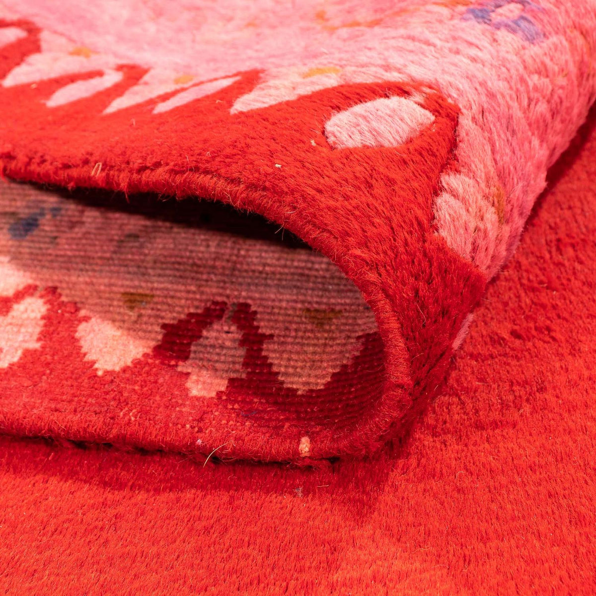 Chinese Rug - 204 x 136 cm - red