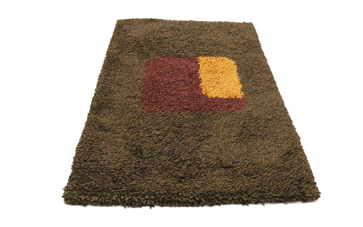 High-Pile Rug - 153 x 96 cm - multicolored