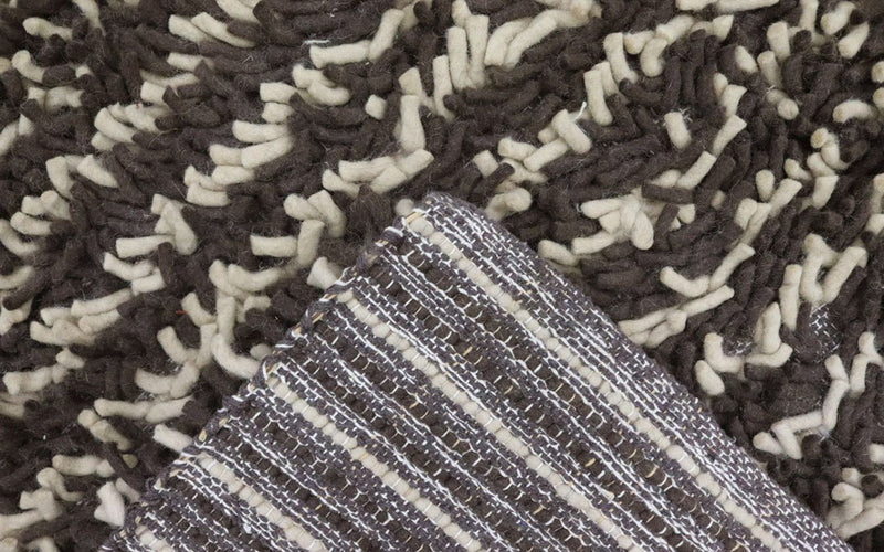 High-Pile Rug - 200 x 124 cm - multicolored