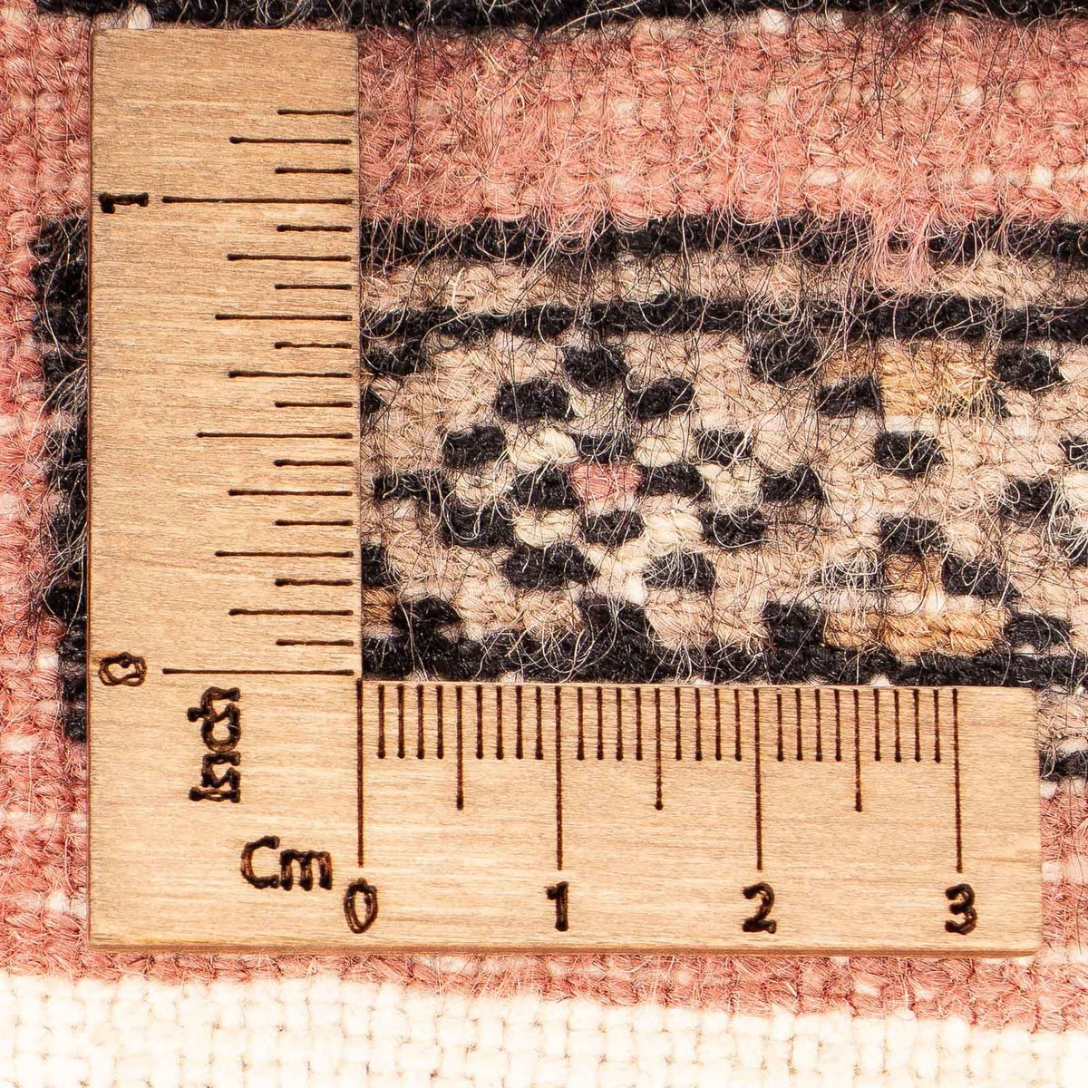 Pakistani Rug - 190 x 127 cm - light red