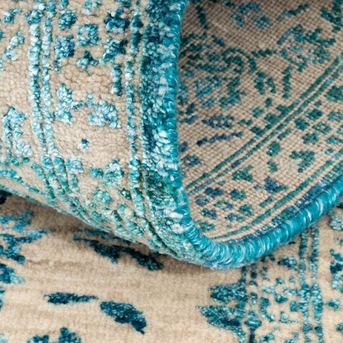 Designer Rug - 188 x 136 cm - turquoise