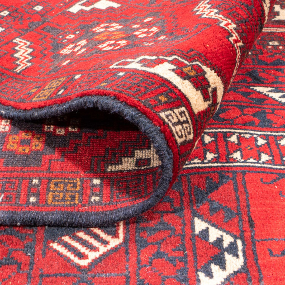 Turkaman Rug - 230 x 153 cm - red