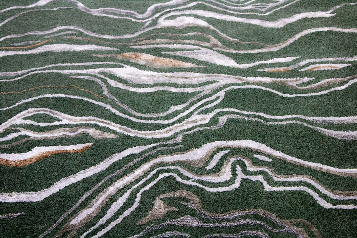 Designer Rug - 242 x 153 cm - green