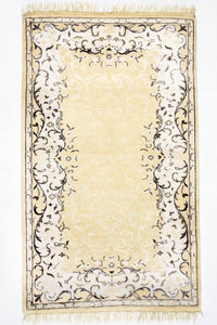 Designer Rug - 156 x 88 cm - beige