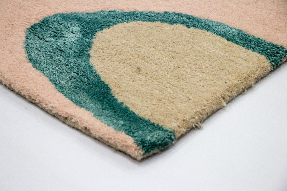 Designer Rug - 181 x 121 cm - beige