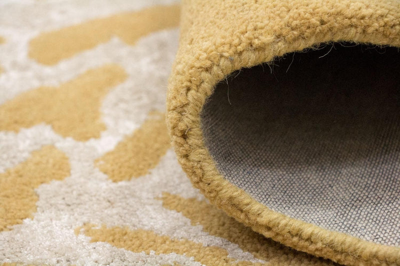 Designer Rug - 244 x 153 cm - light green