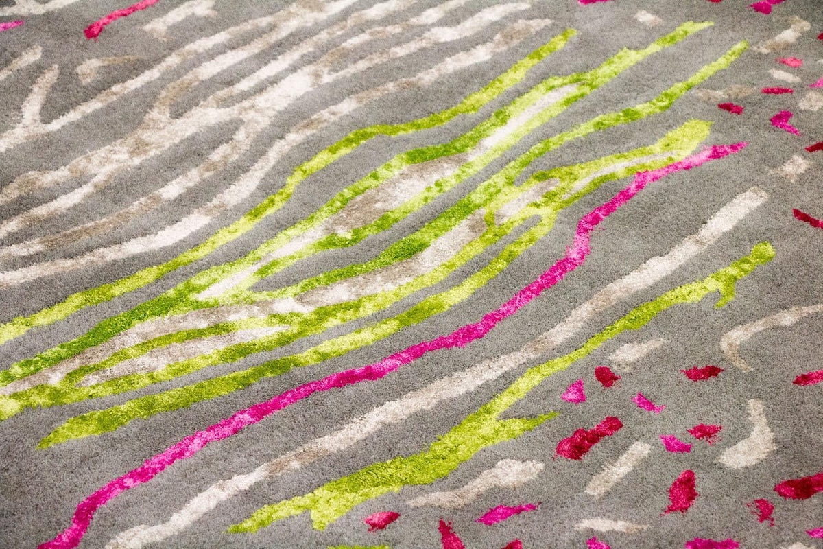 Designer Rug - 245 x 143 cm - grey