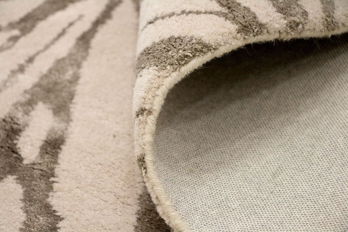 Designer Rug - 196 x 135 cm - beige