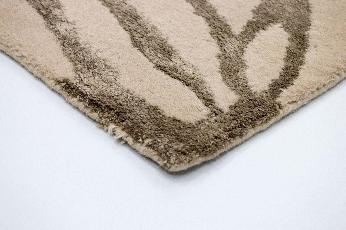 Designer Rug - 196 x 135 cm - beige