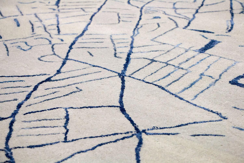 Designer Rug - 241 x 153 cm - silver