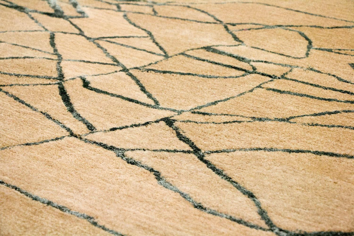 Designer Rug - 243 x 152 cm - beige