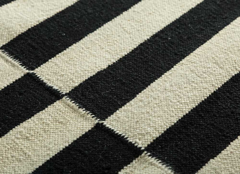 Wool Rug - 240 x 150 cm - multicolored