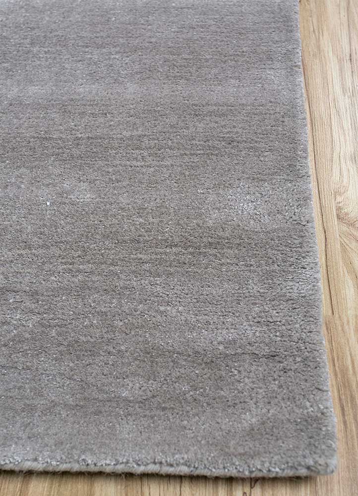 Wool Rug - 270 x 180 cm - multicolored