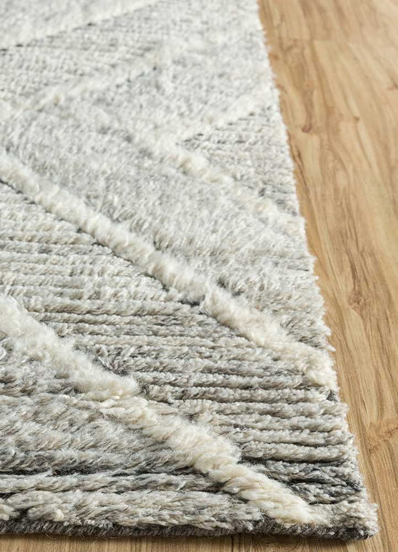 Wool Rug - 300 x 200 cm - cream