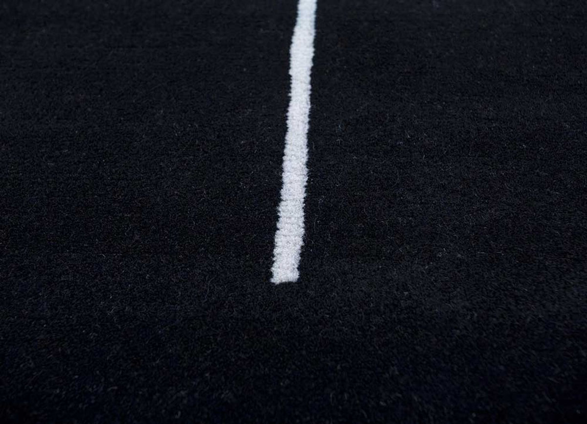 Wool Rug - 270 x 180 cm - black