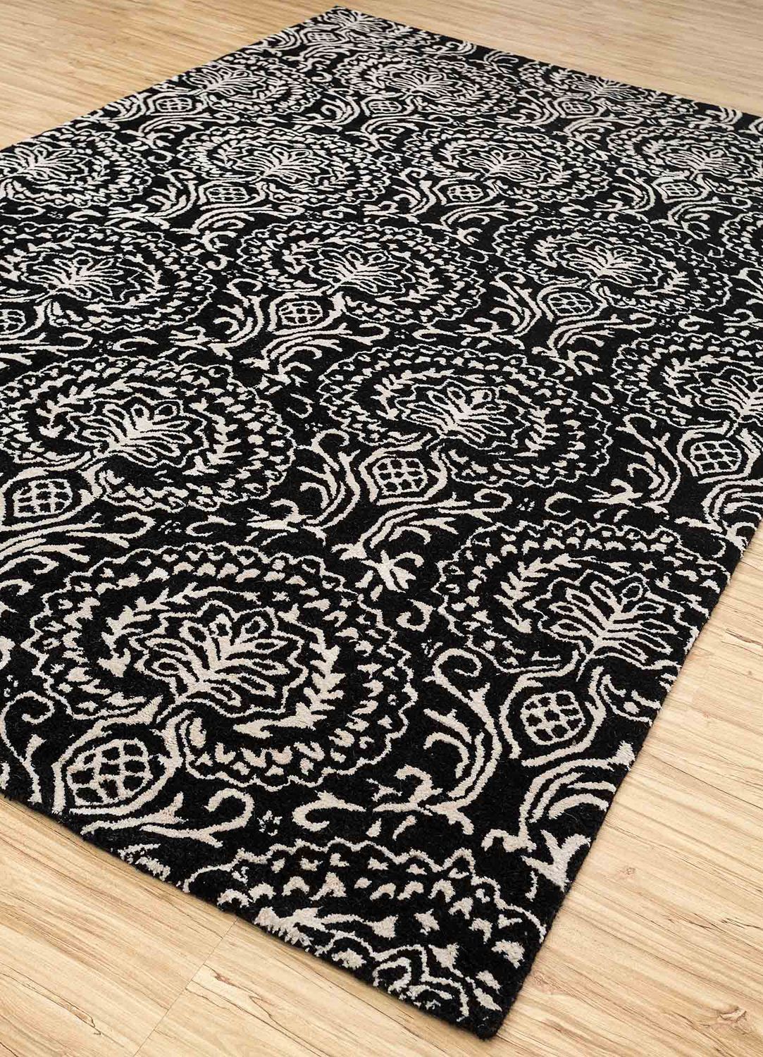 Wool Rug - 240 x 150 cm - black and white