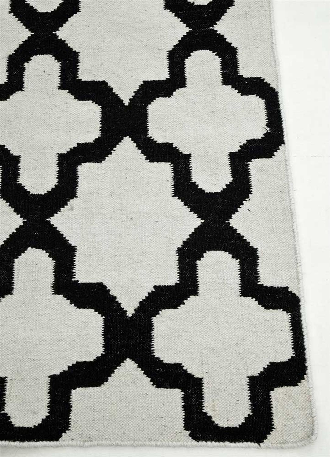 Wool Rug - 240 x 150 cm - black and white